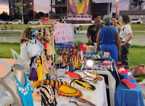 Feira de Artistas Pretas e Pretos amplia presença de público no Centro Histórico de João Pessoa hoje
