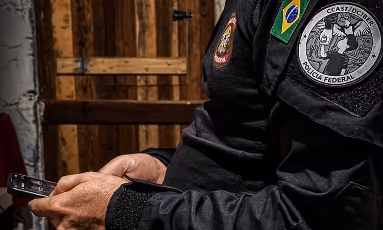 Polícia Federal cumpre mandado em São José de Piranhas contra armazenamento de material de abuso sexual infantojuvenil