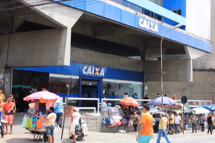 TST determina reajuste de plano de saúde e fim da greve da Caixa