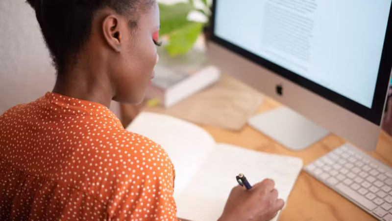 Paraíba registra 123 mil pessoas trabalhando em home office em 2025, segundo IBGE